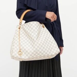 •SOLD• PRICE FIRM•AUTHENTIC•LIKE NEW•Louis Vuitton Damier Azur Artsy MM Bag